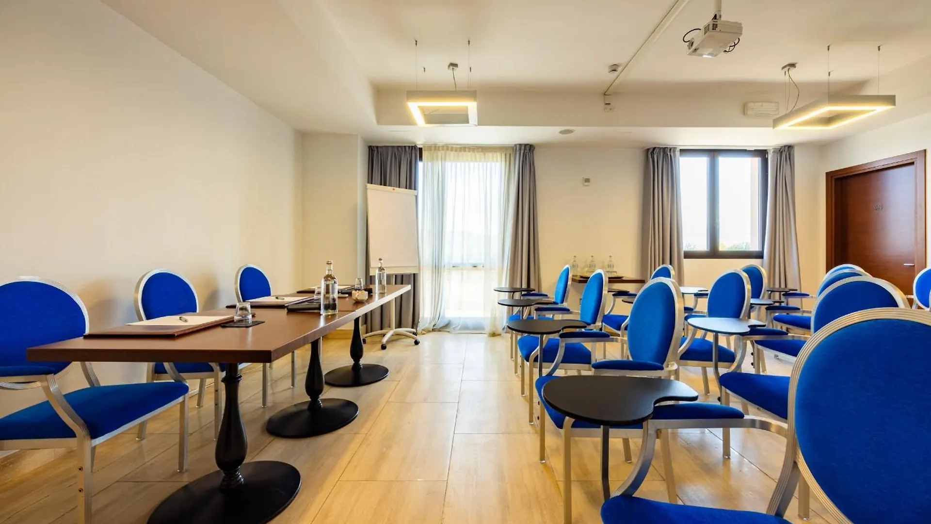 Hotel Il Gentiluomo Arezzo 4*,  Italy